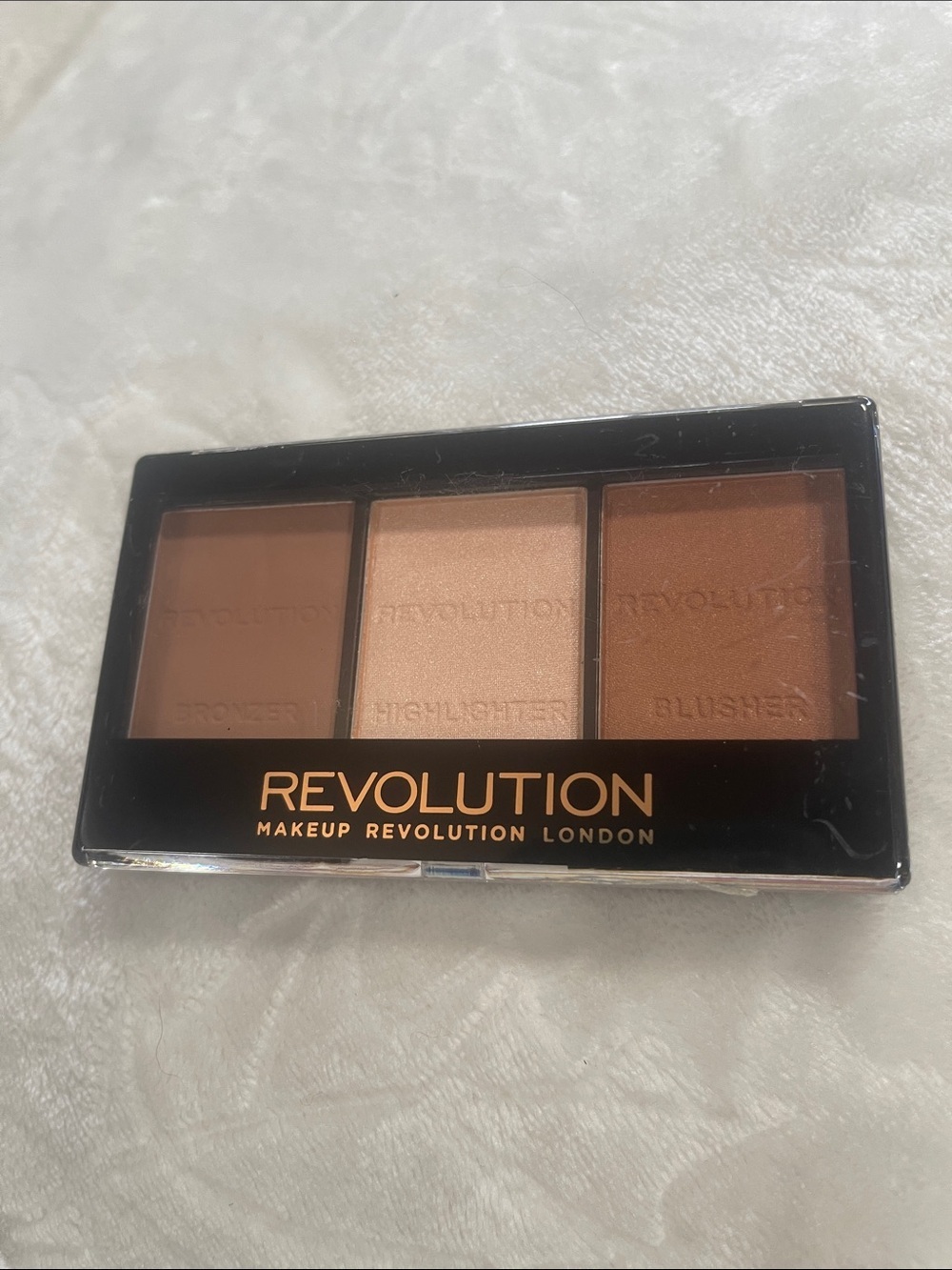 Revolution Face Palette — Brown & Champagne Bronzer, Highlighter, Blusher